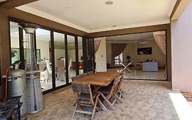 10 Pecanwood Dr 4 Bedroom Beauty
